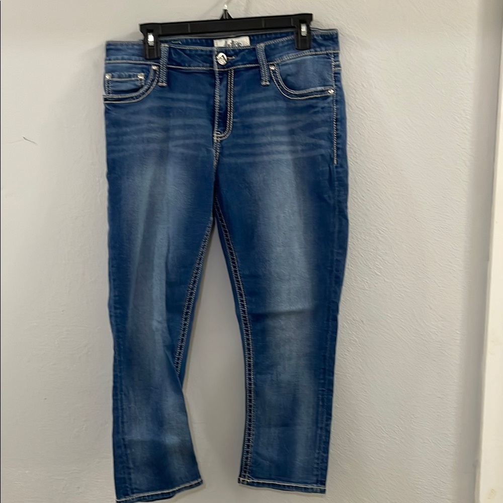 Daytrip Blue Ankle Cropped Jeans with Slim Fit